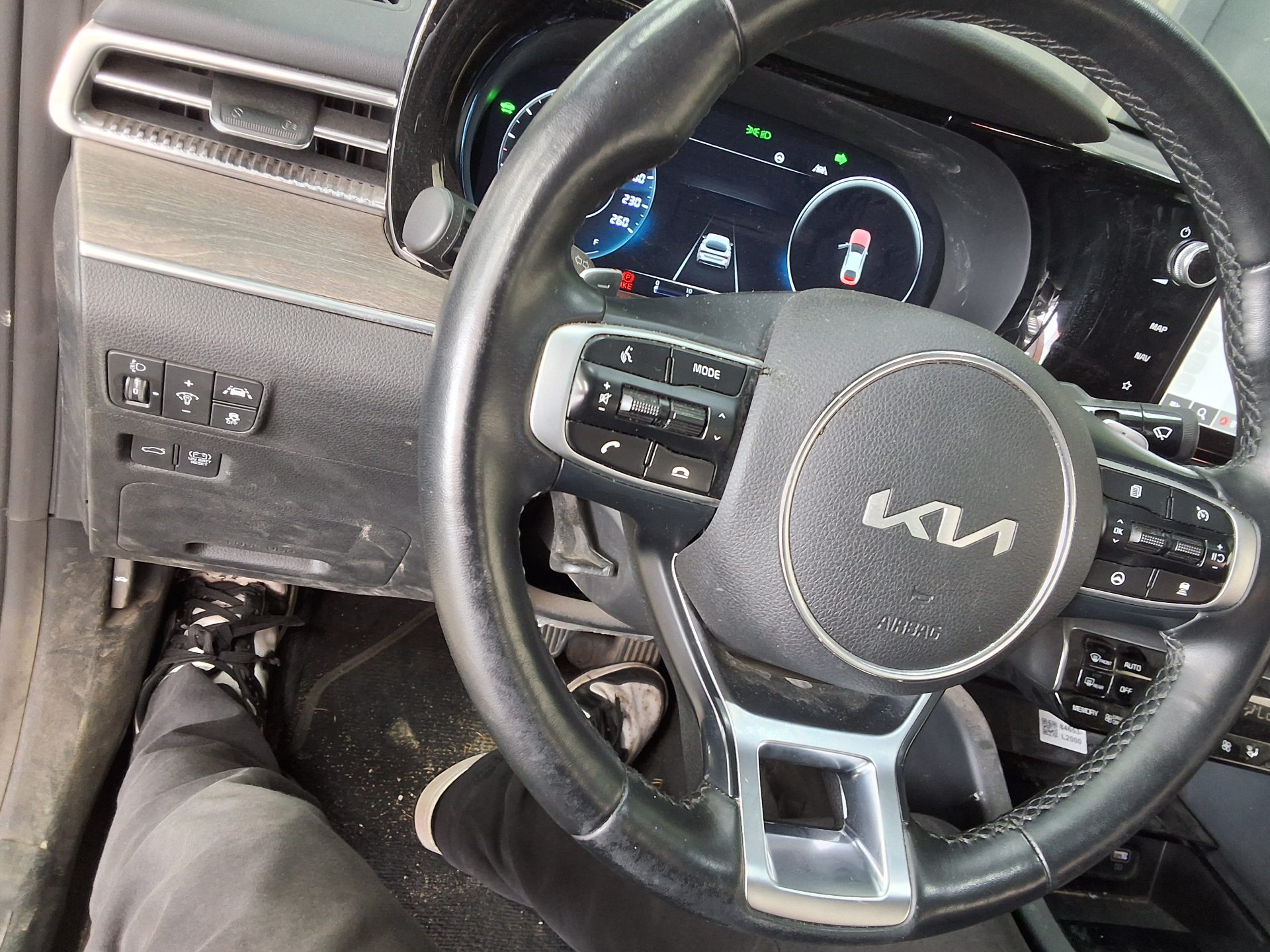 2023 - kia k5