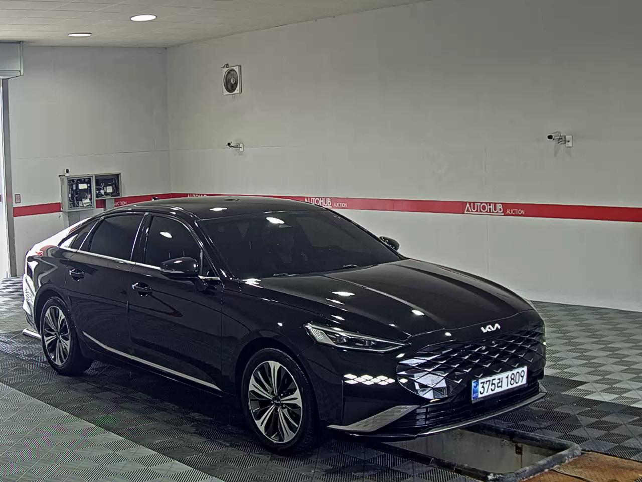 2022 - kia k8