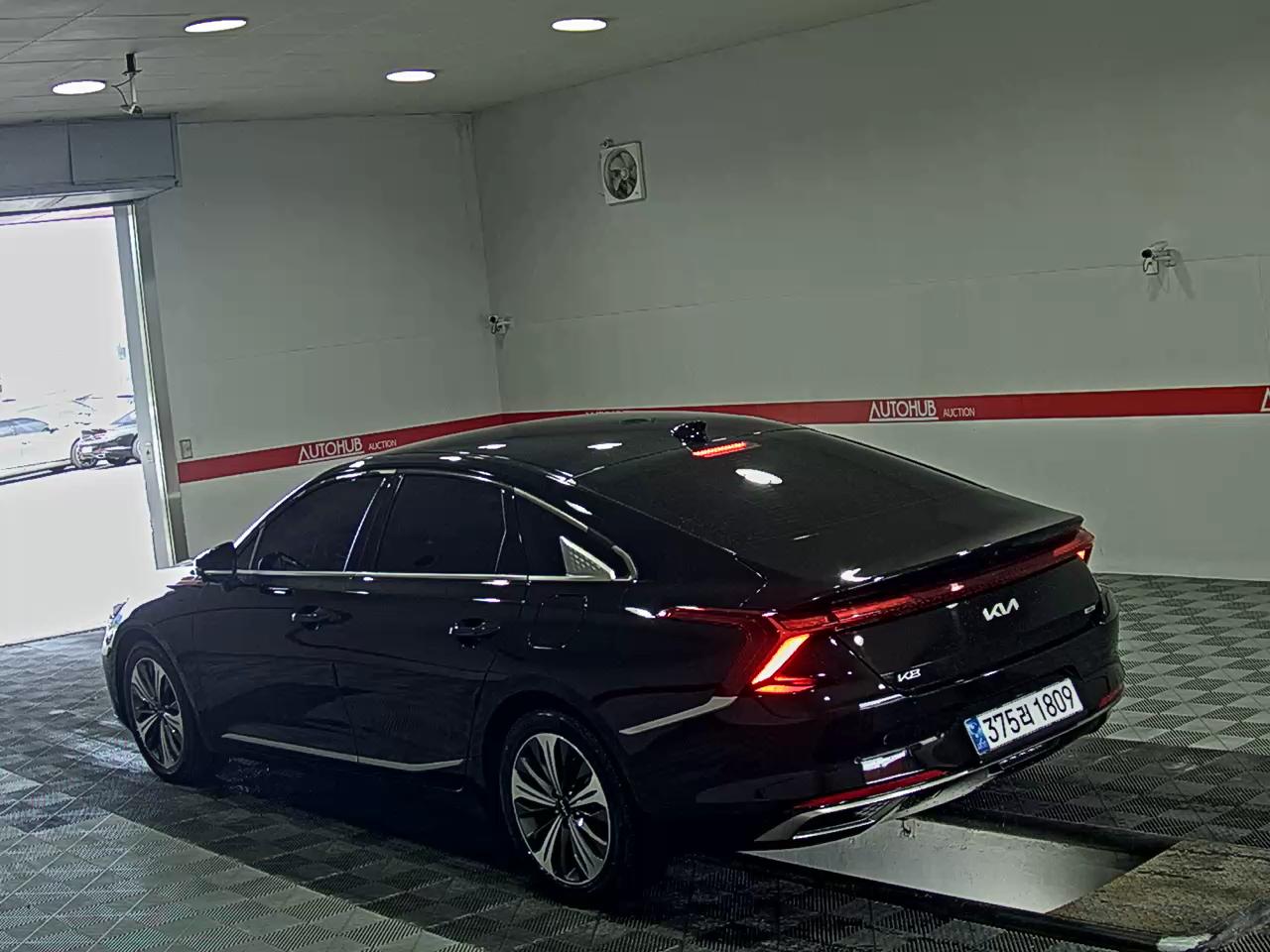 2022 - kia k8