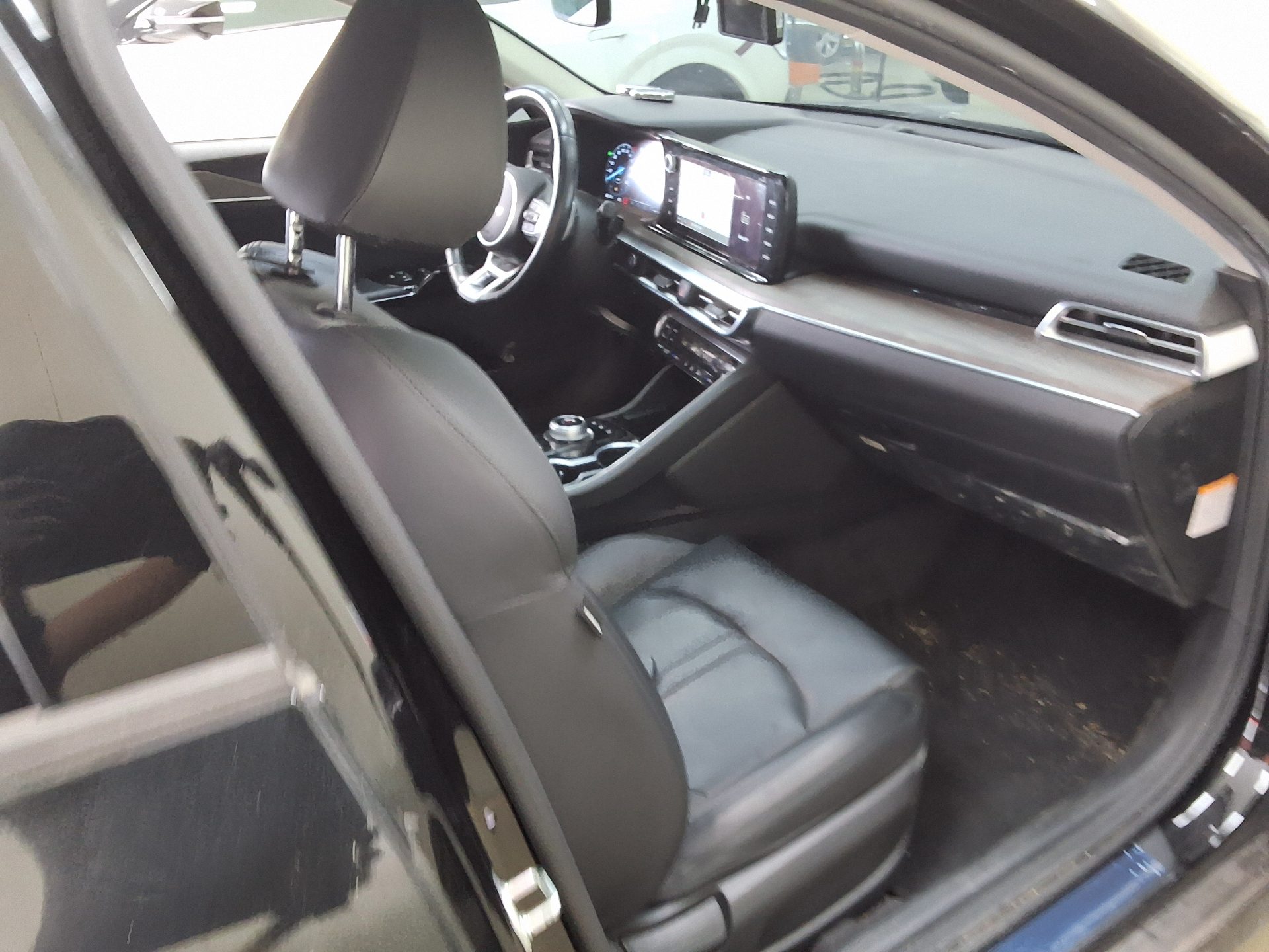 2023 - kia k5