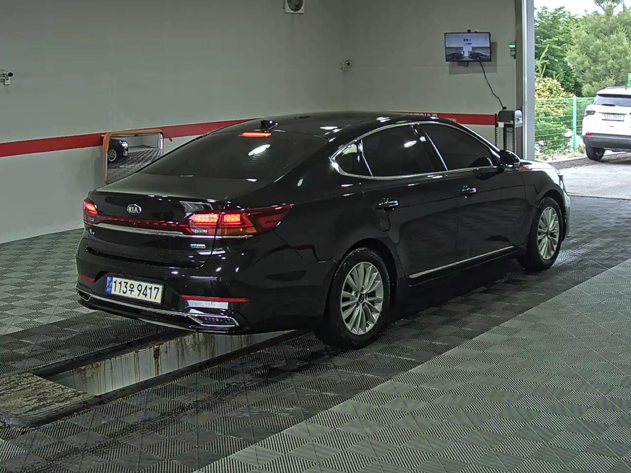 2021 - kia k7