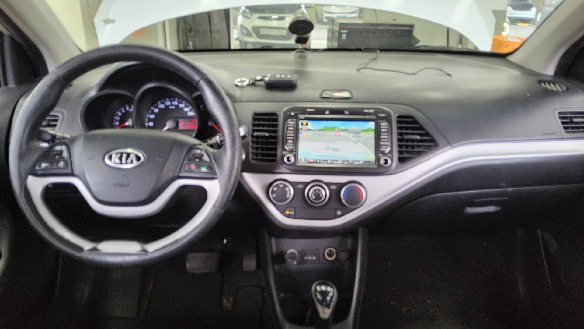 2012 - kia morning