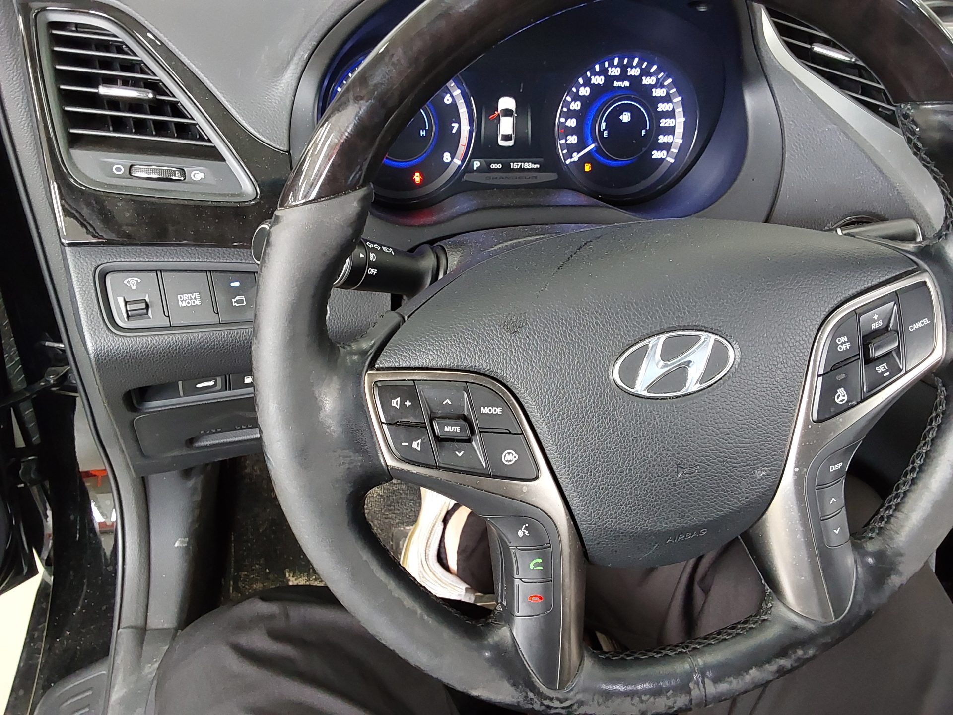 2013 - hyundai grandeur