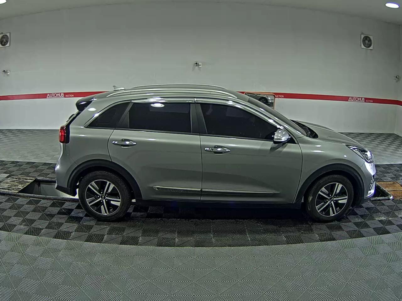 2020 - kia niro