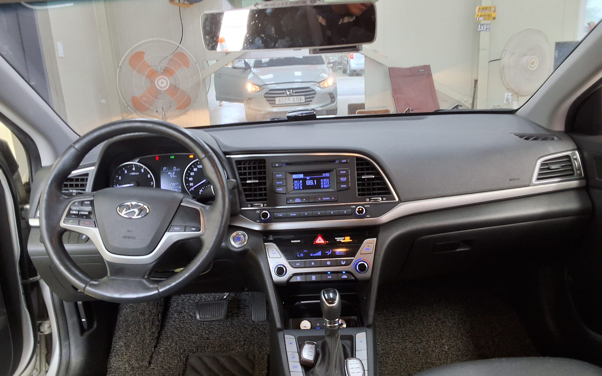 2017 - hyundai avante