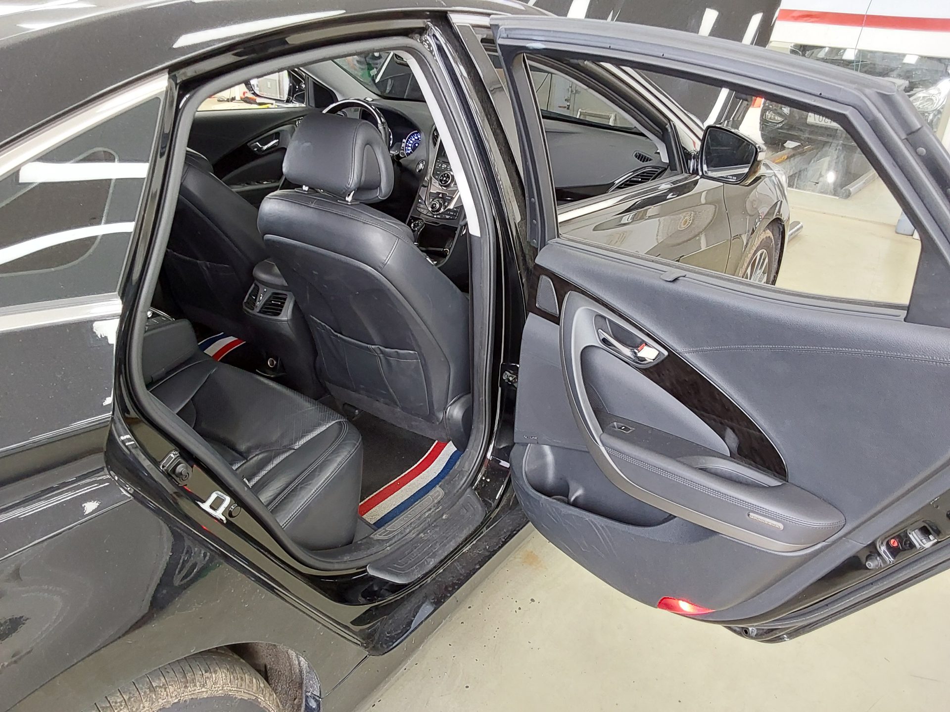 2013 - hyundai grandeur
