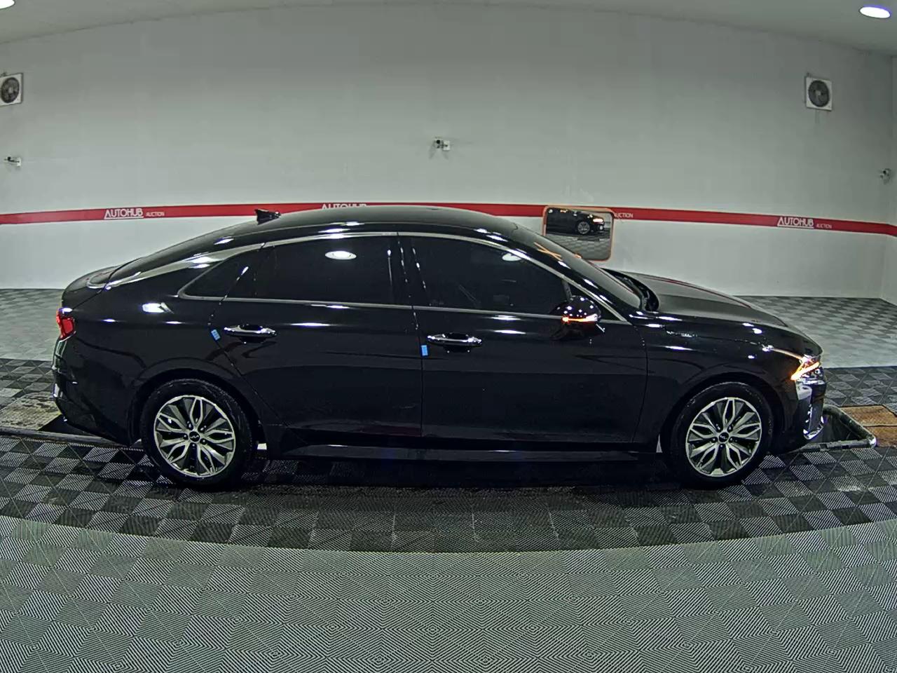 2023 - kia k5