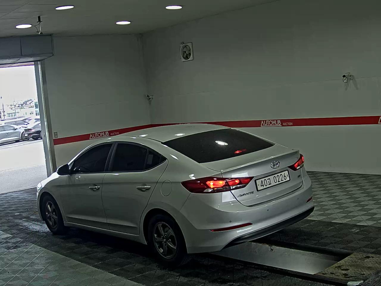 2017 - hyundai avante