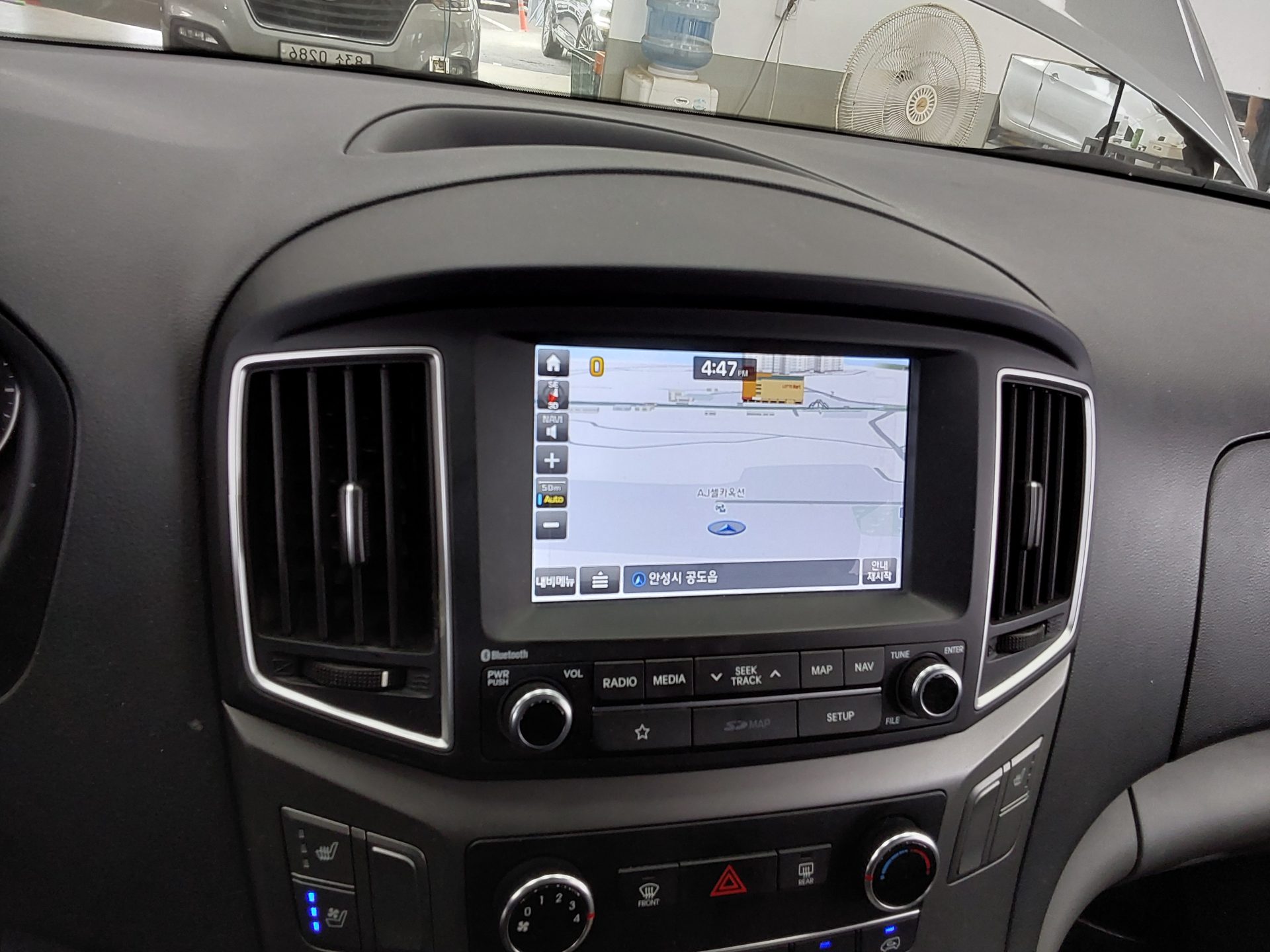2019 - hyundai grand starex