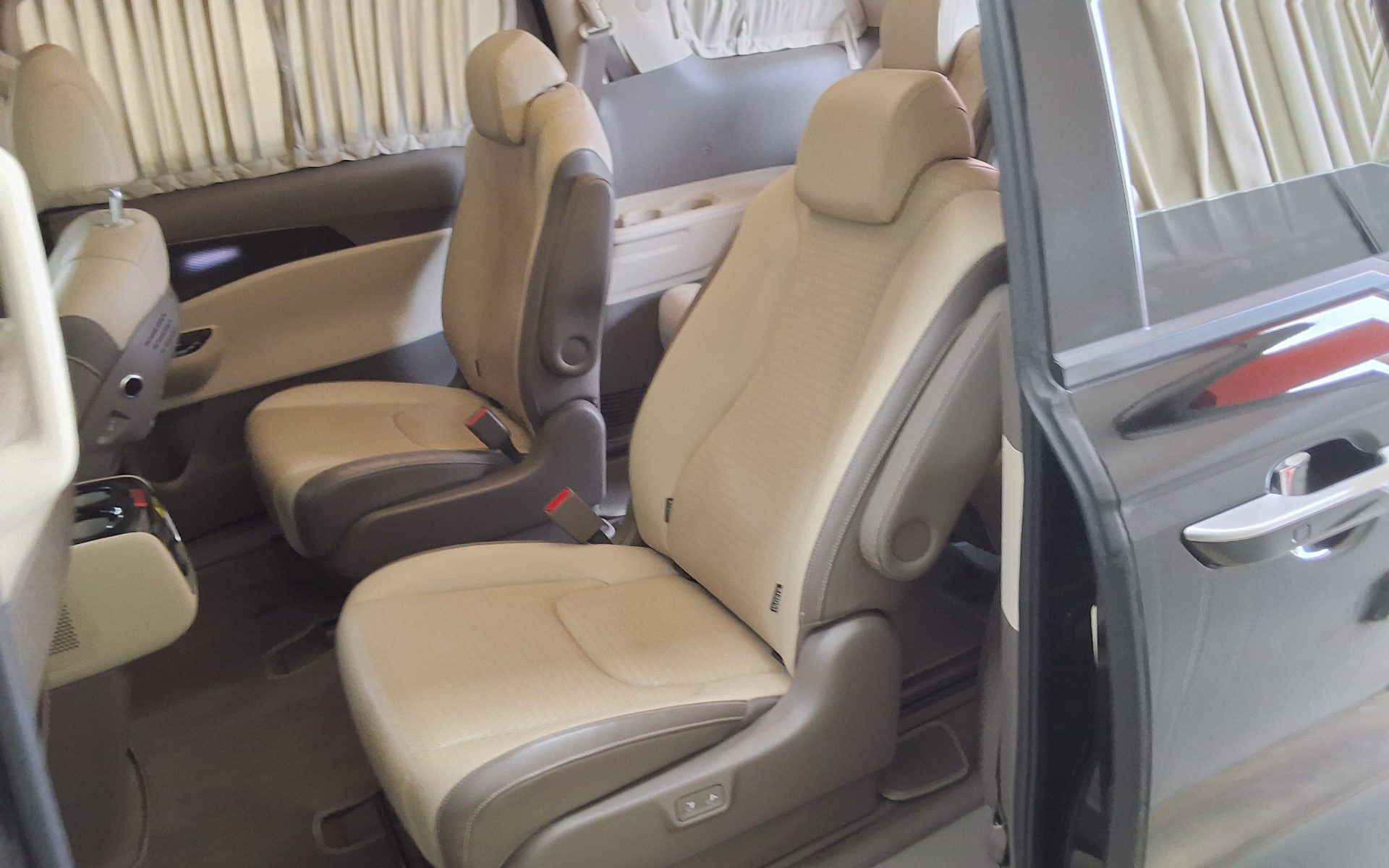 2021 - kia carnival