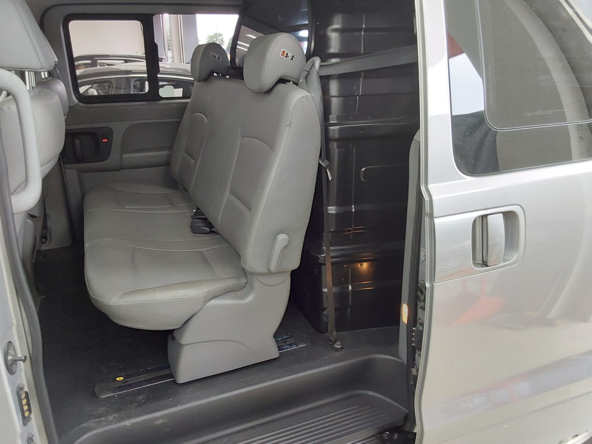 2019 - hyundai grand starex