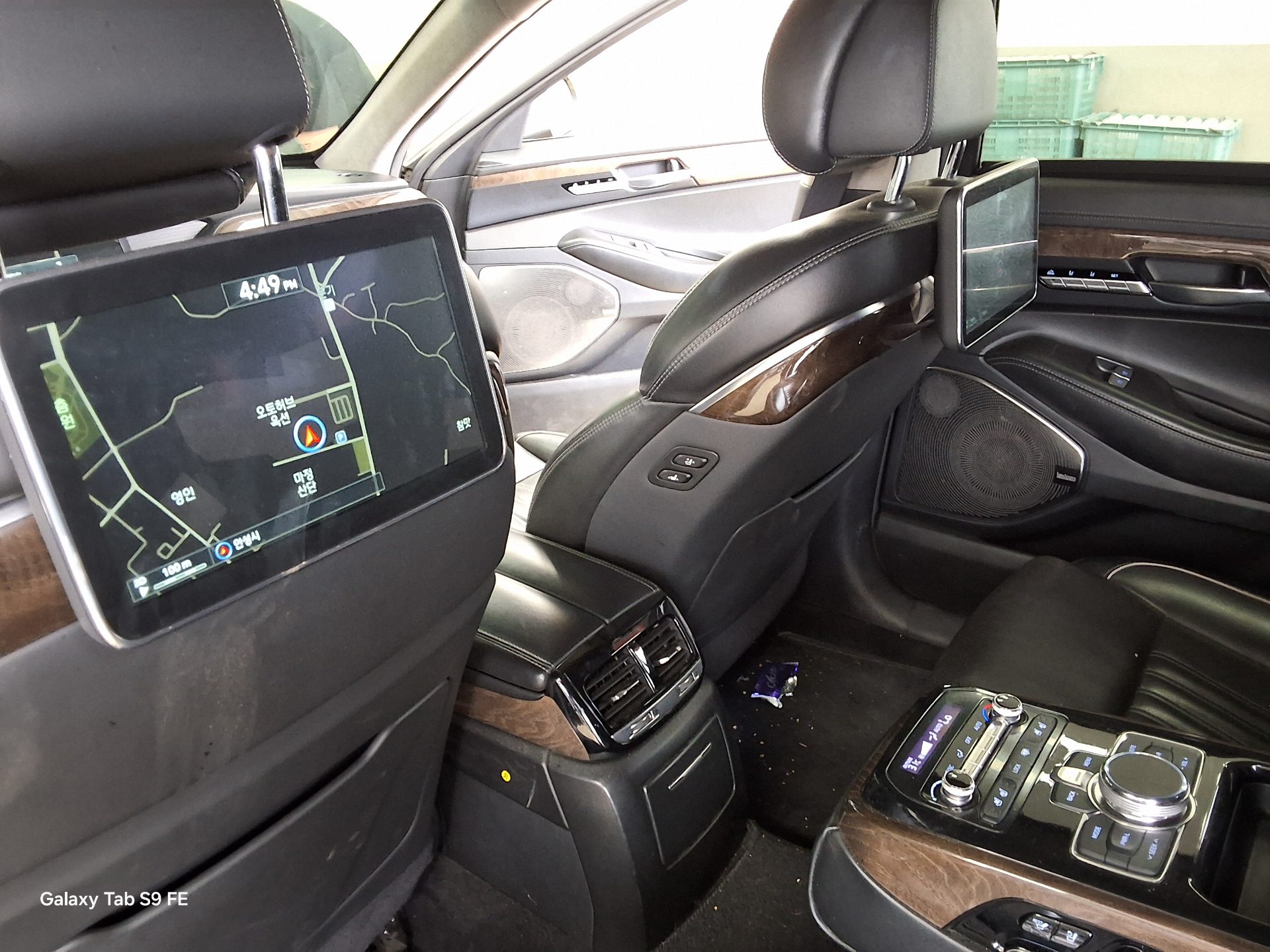 2018 - genesis eq900