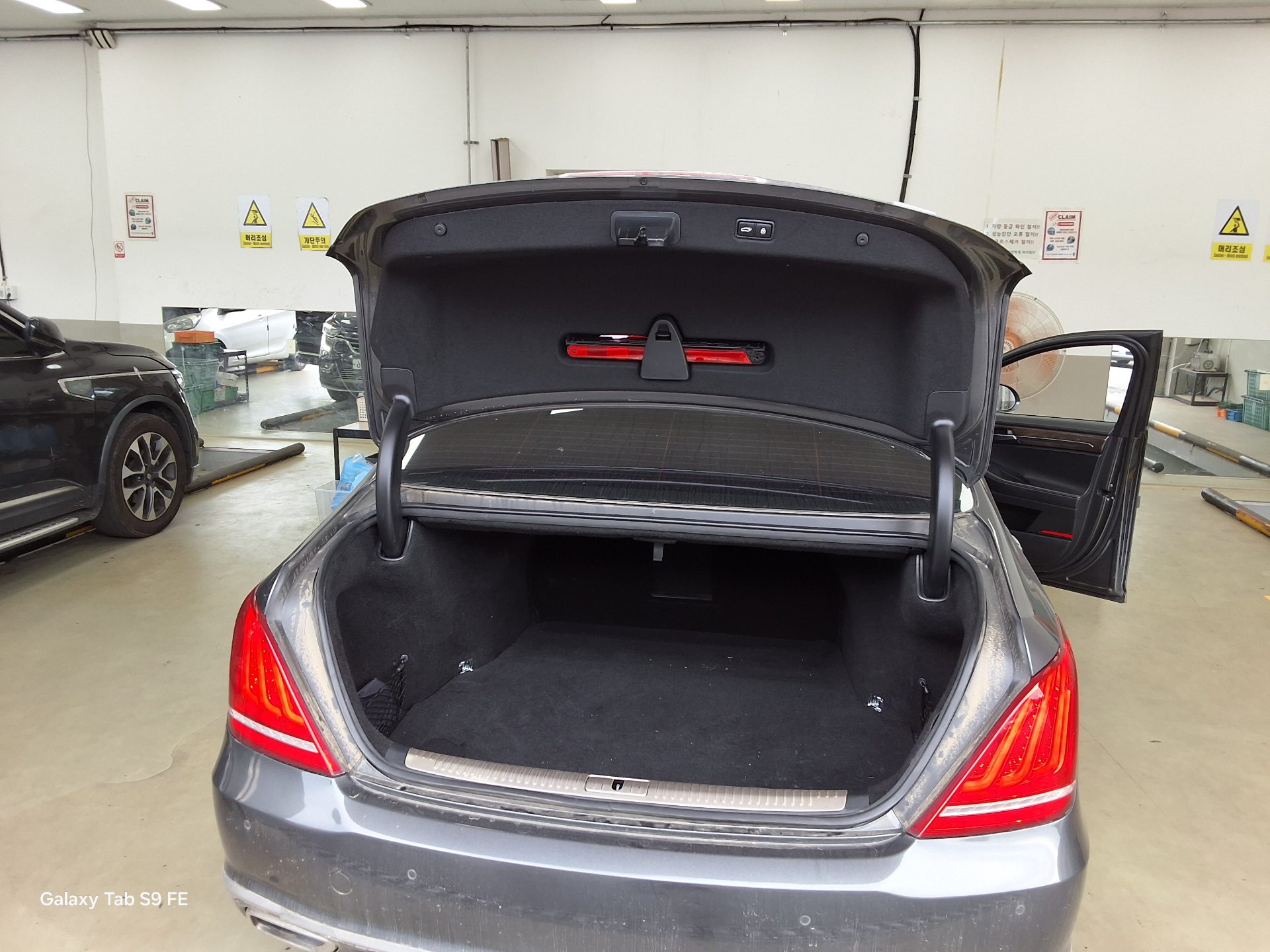 2018 - genesis eq900