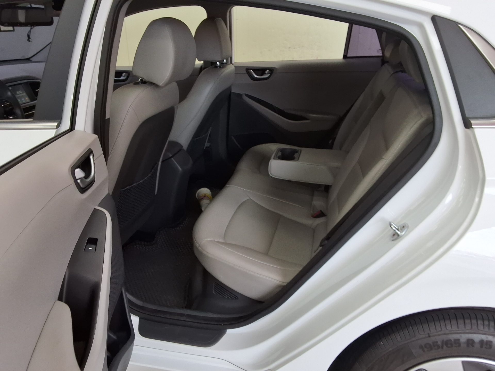 2018 - hyundai ioniq