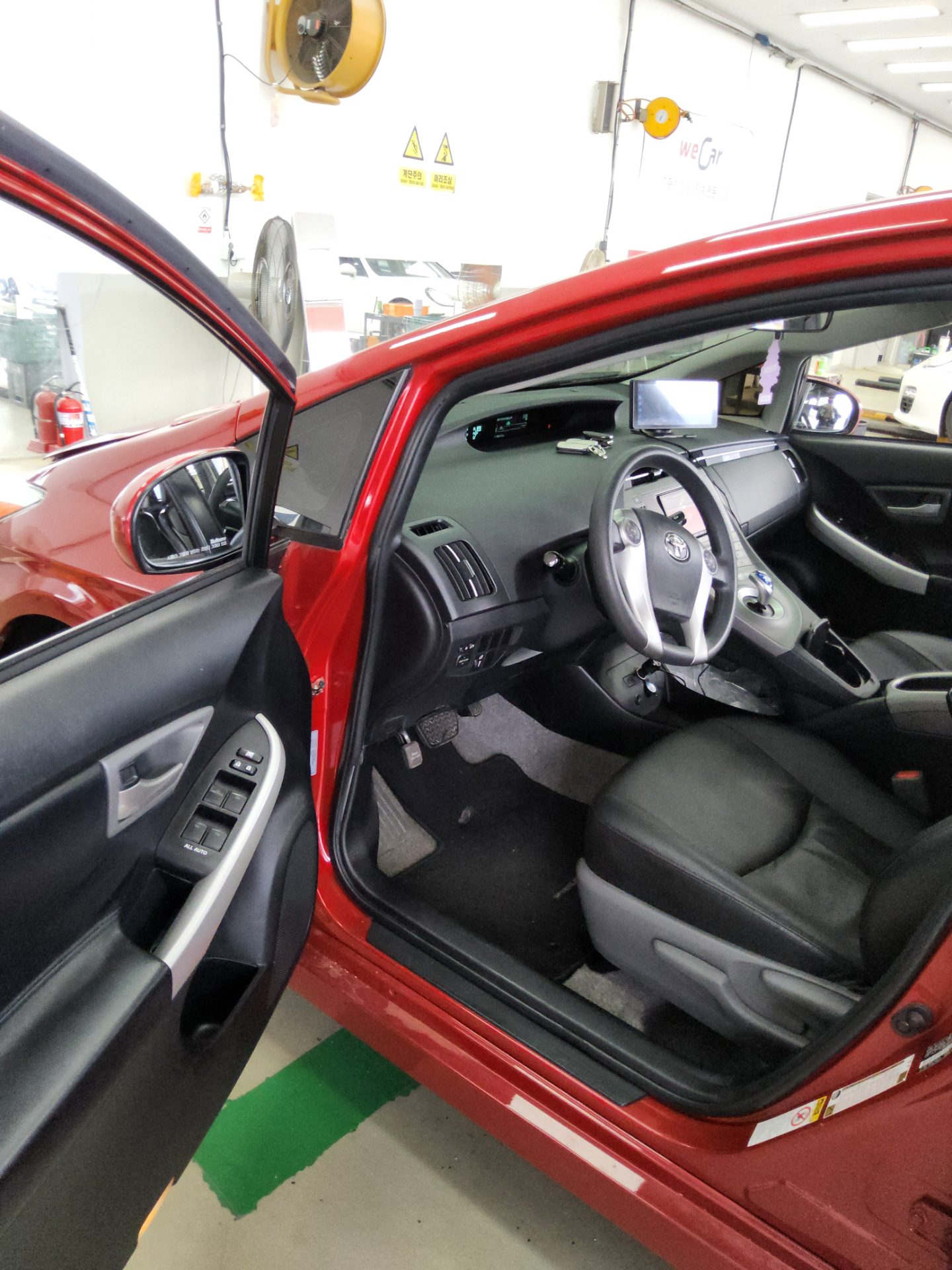 2014 - toyota prius