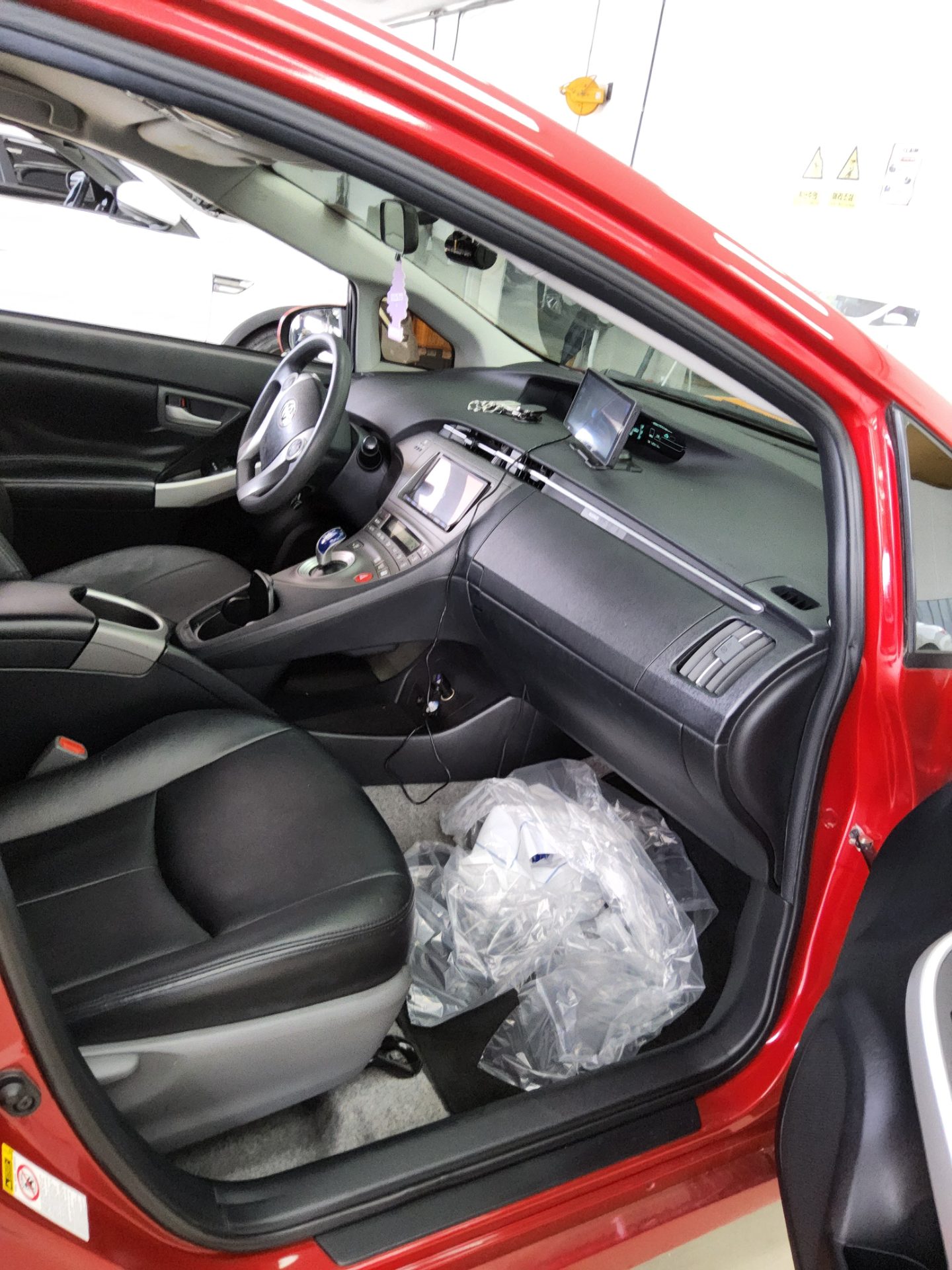 2014 - toyota prius
