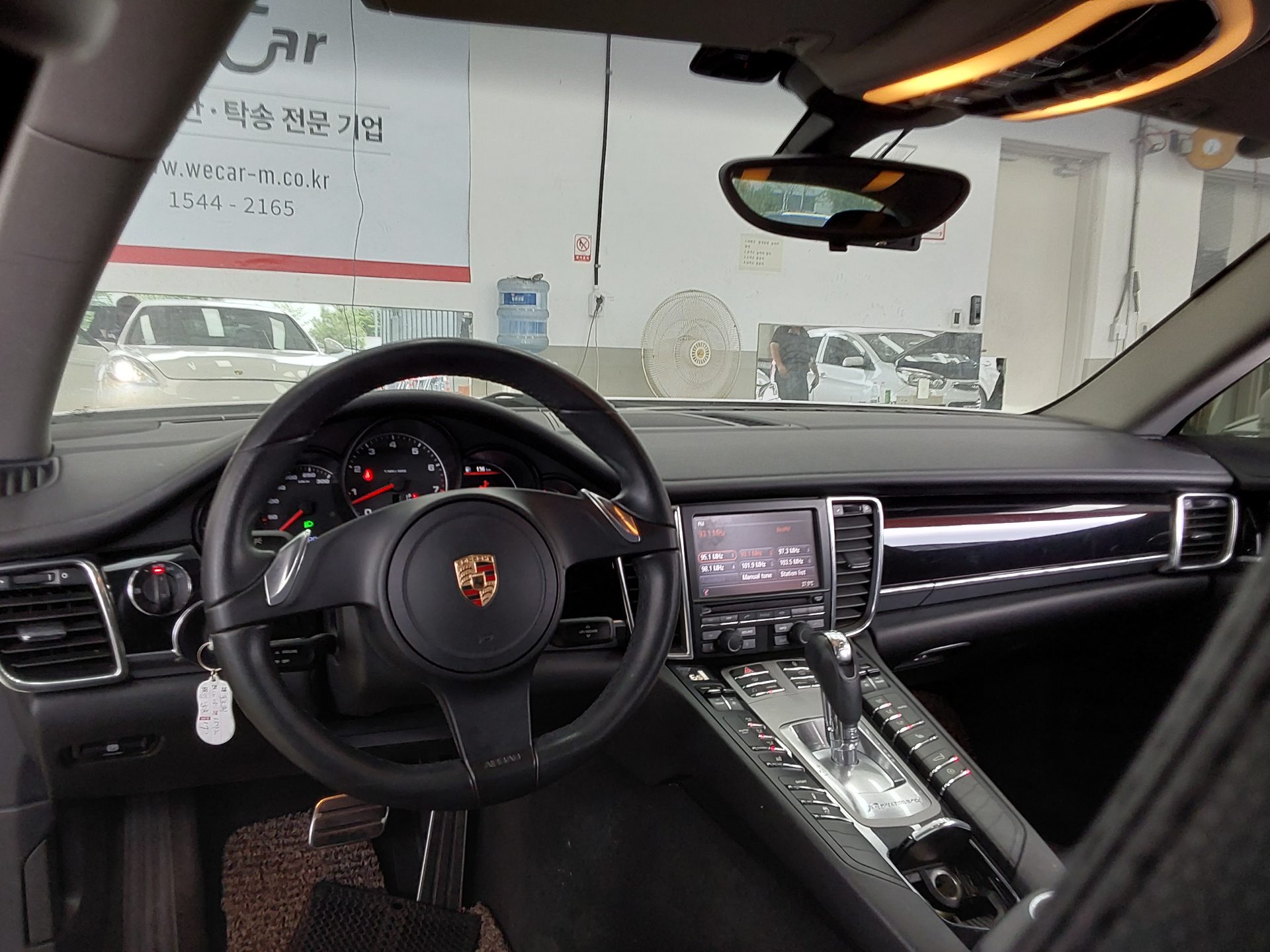 2012 - porsche panamera