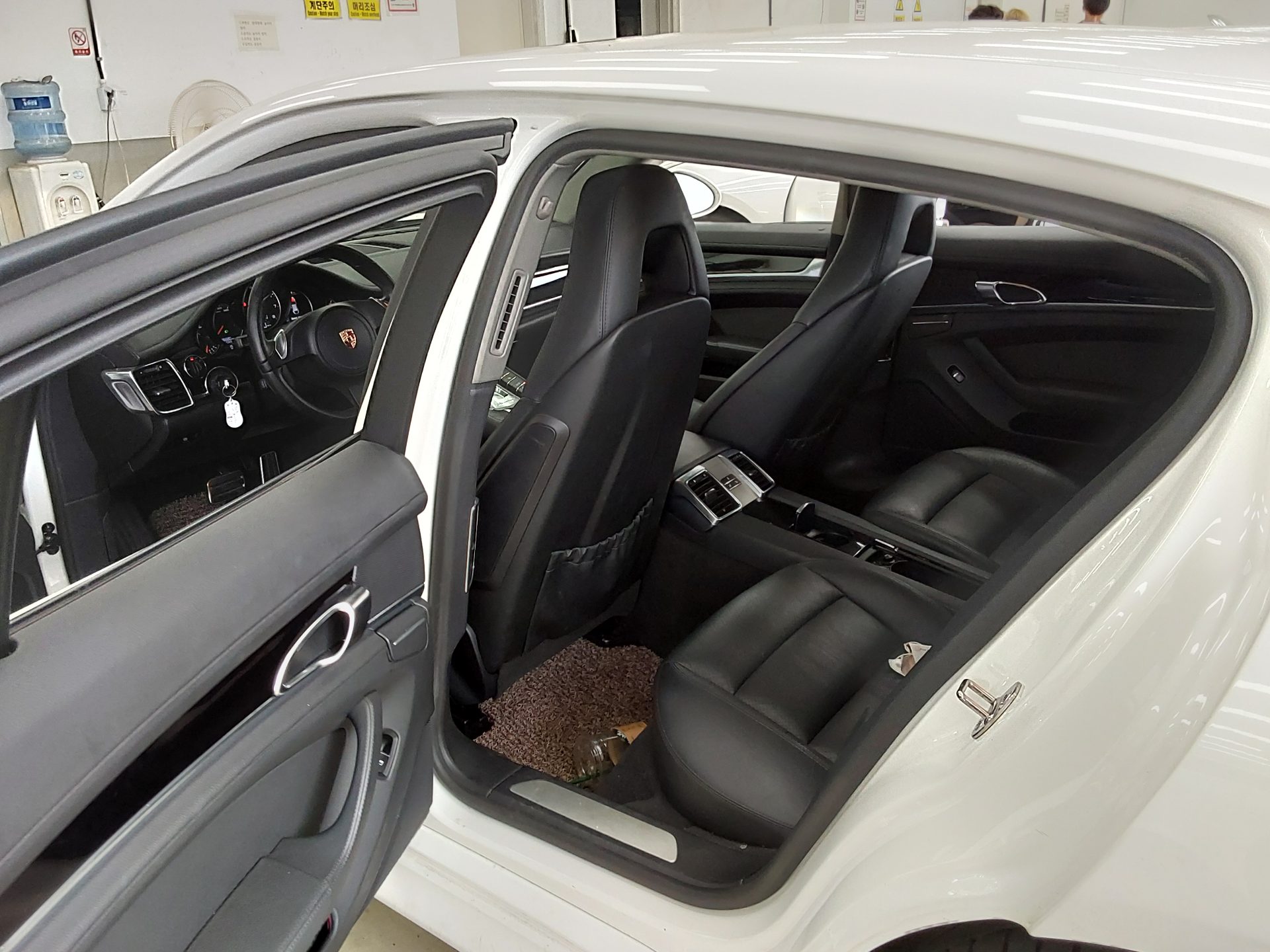 2012 - porsche panamera