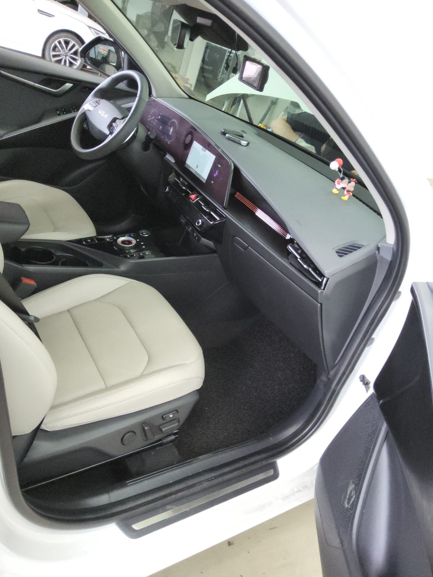 2022 - kia niro