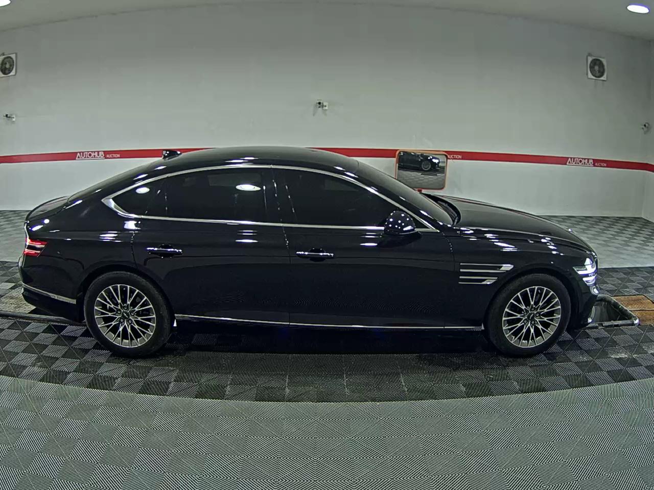 2021 - genesis g80