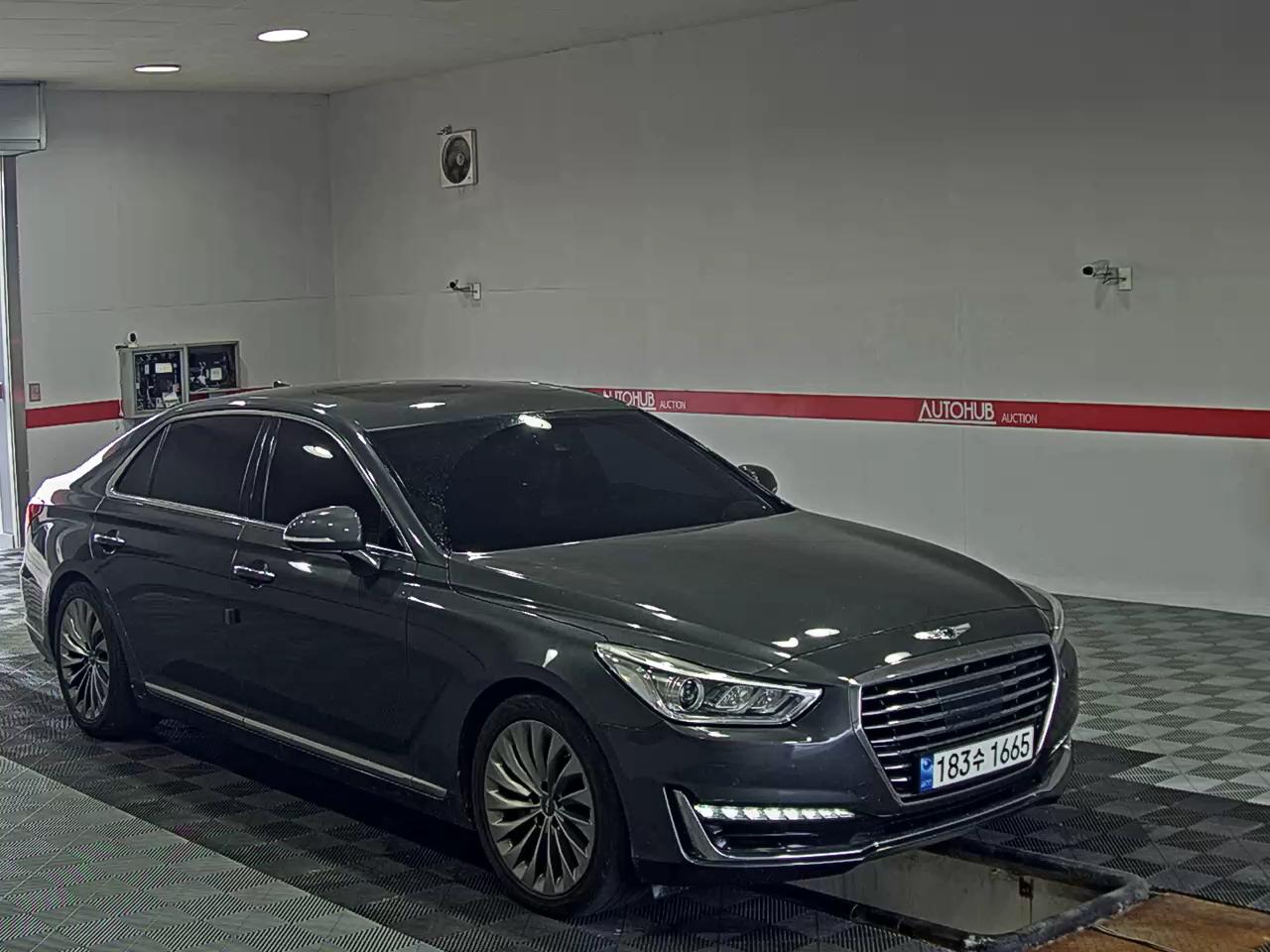 2018 - genesis eq900