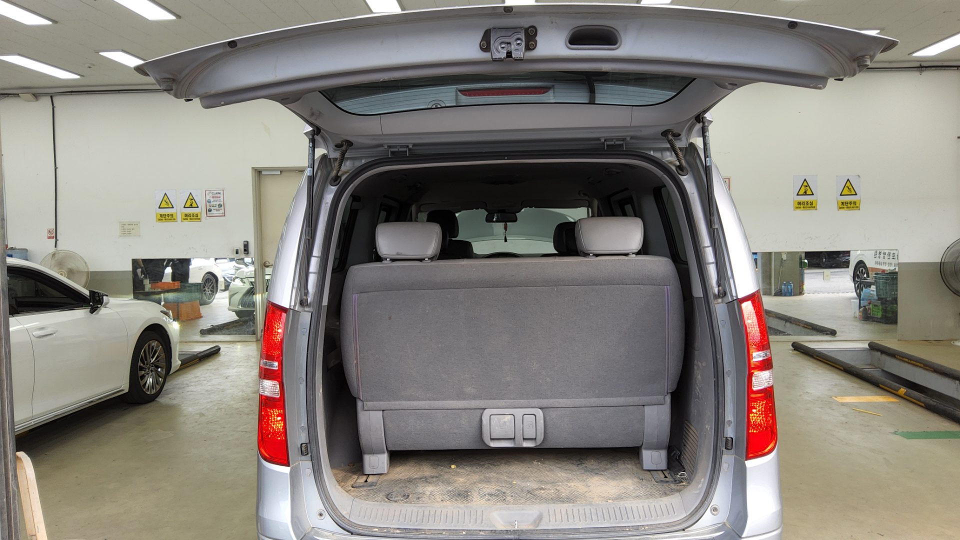 2016 - hyundai grand starex