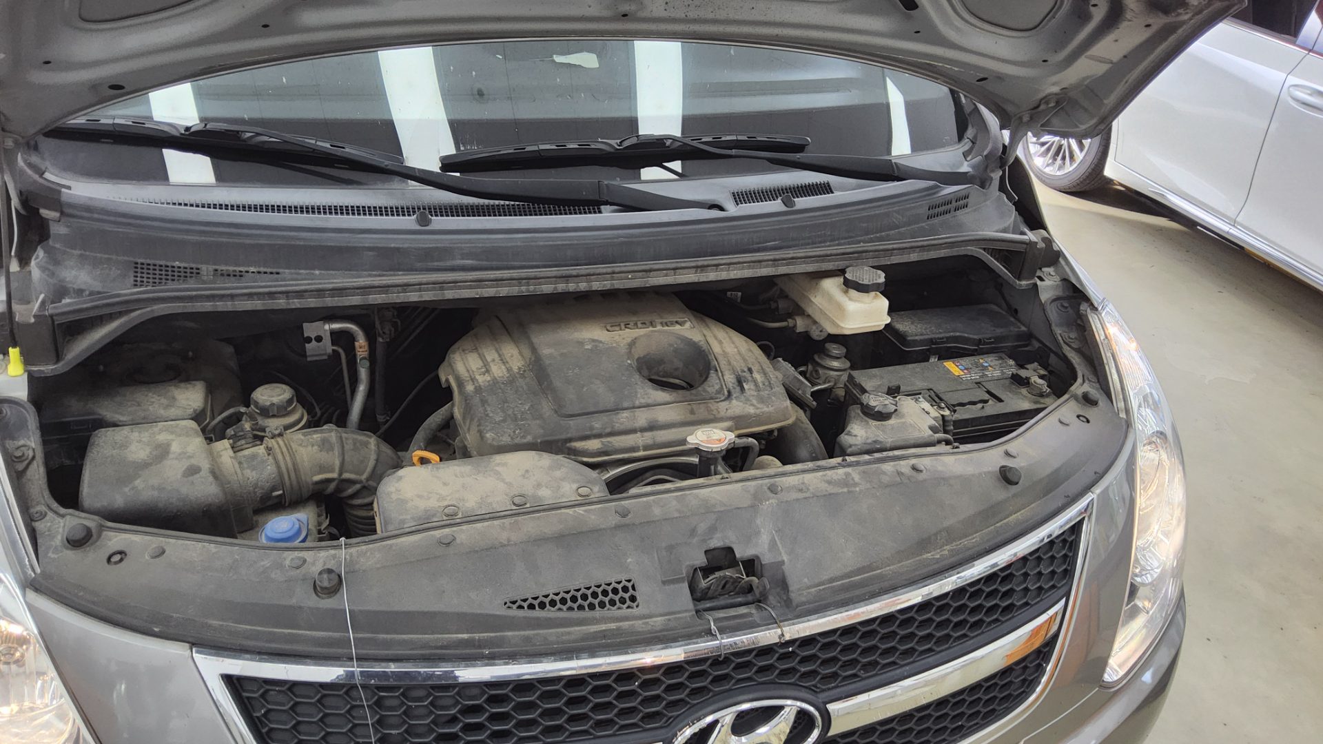 2016 - hyundai grand starex