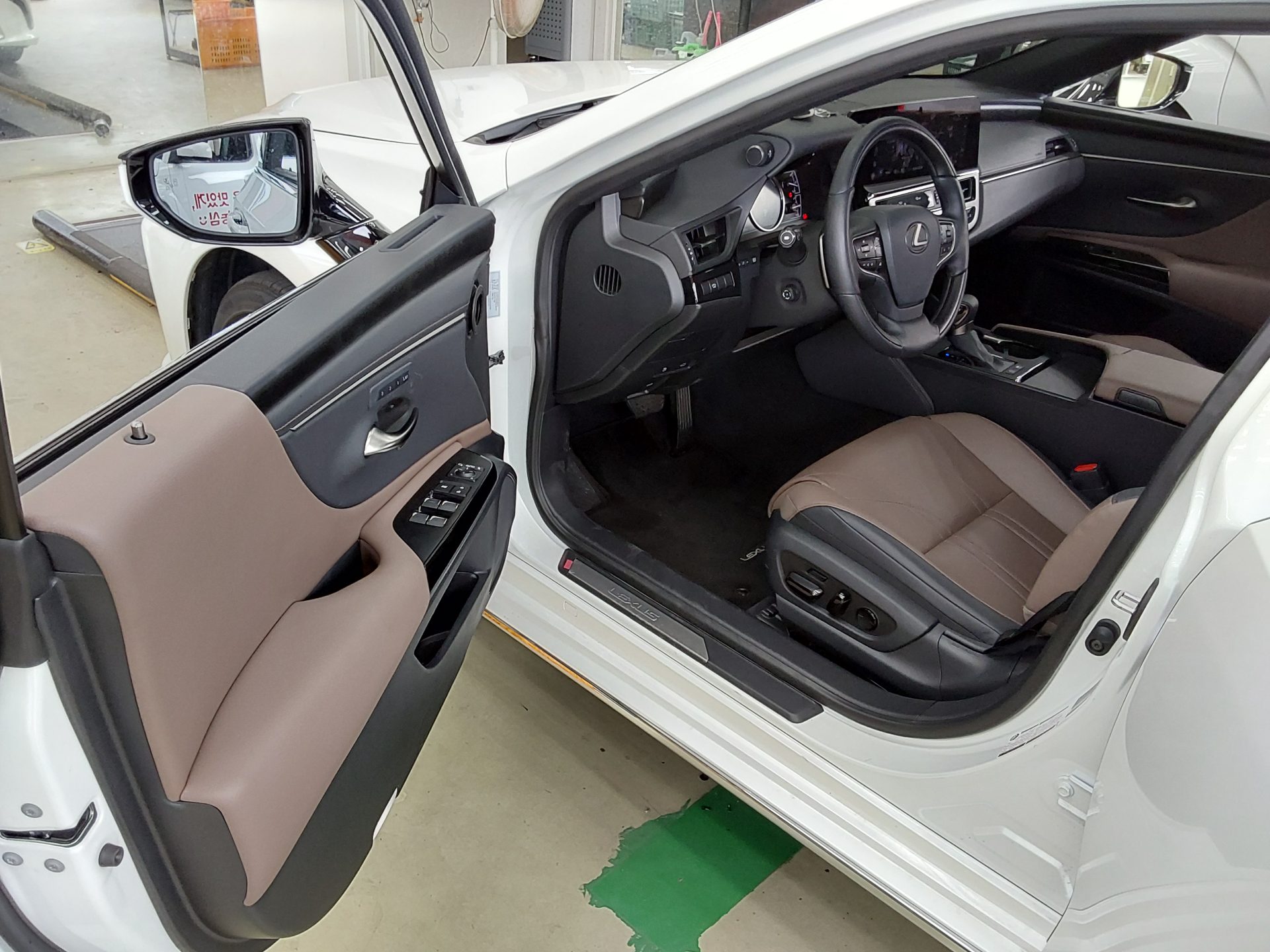 2026 - lexus es