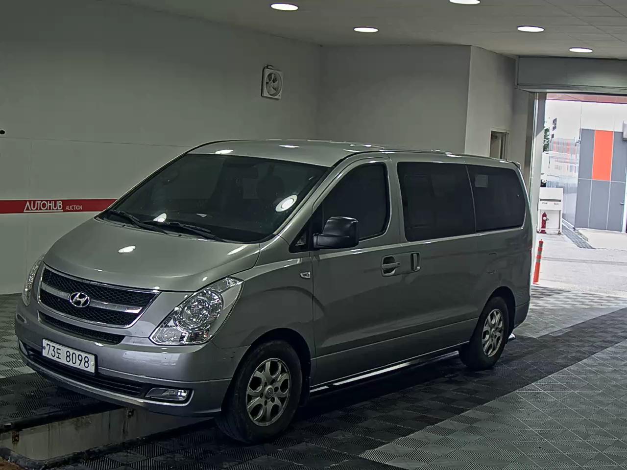 HYUNDAI GRAND STAREX CVX