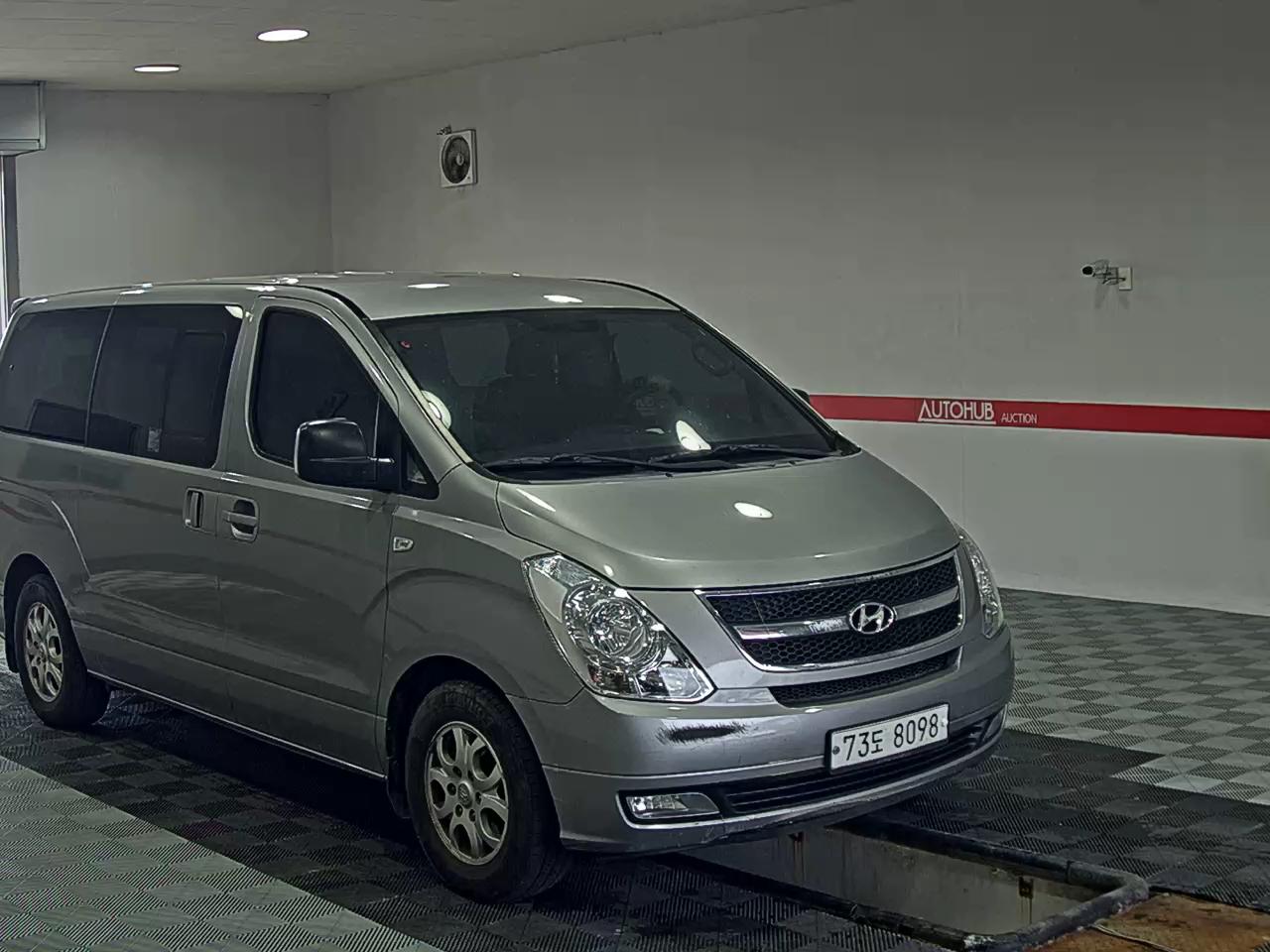 2016 - hyundai grand starex