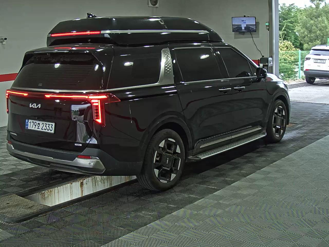2025 - kia carnival
