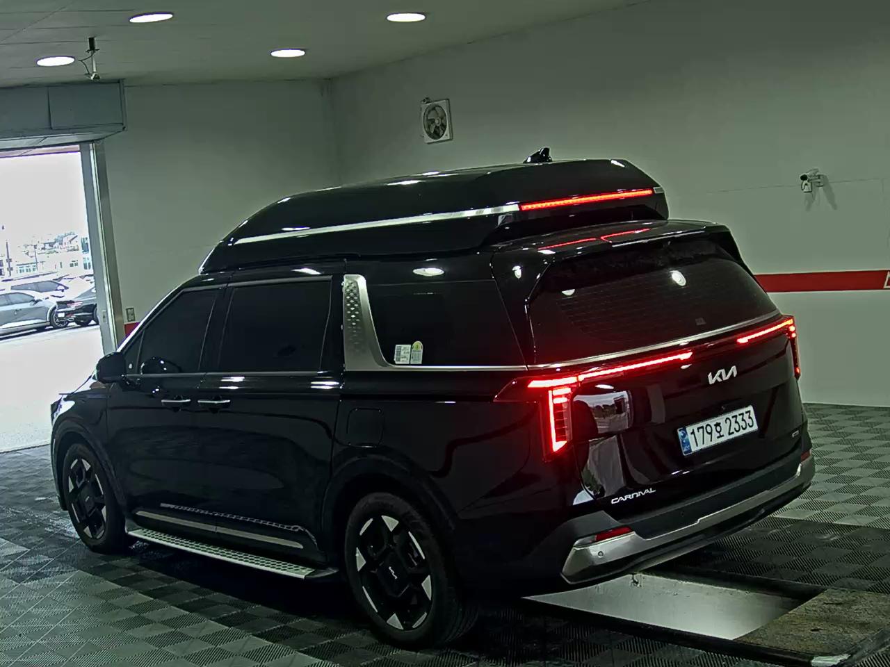 2025 - kia carnival
