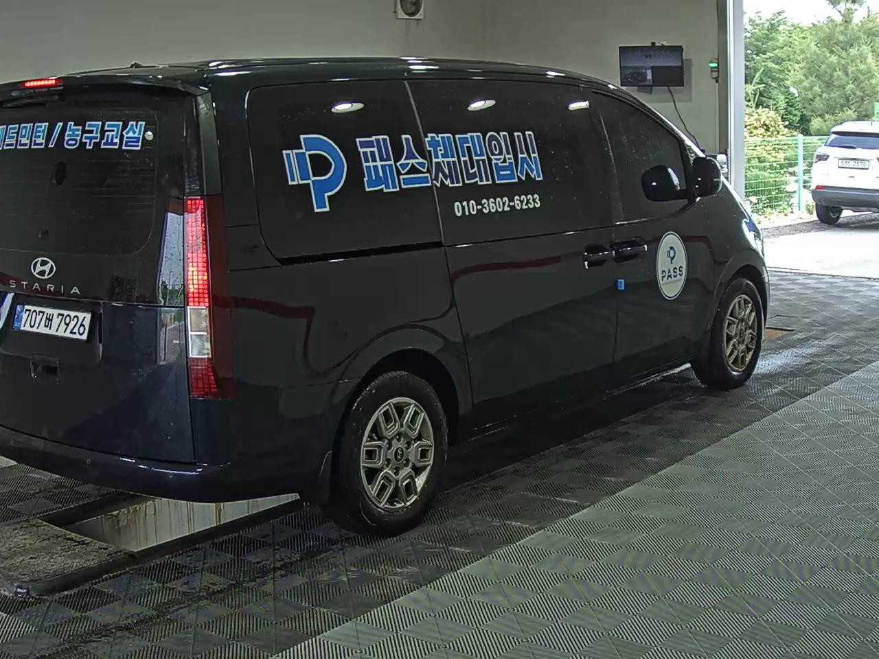 2025 - hyundai staria