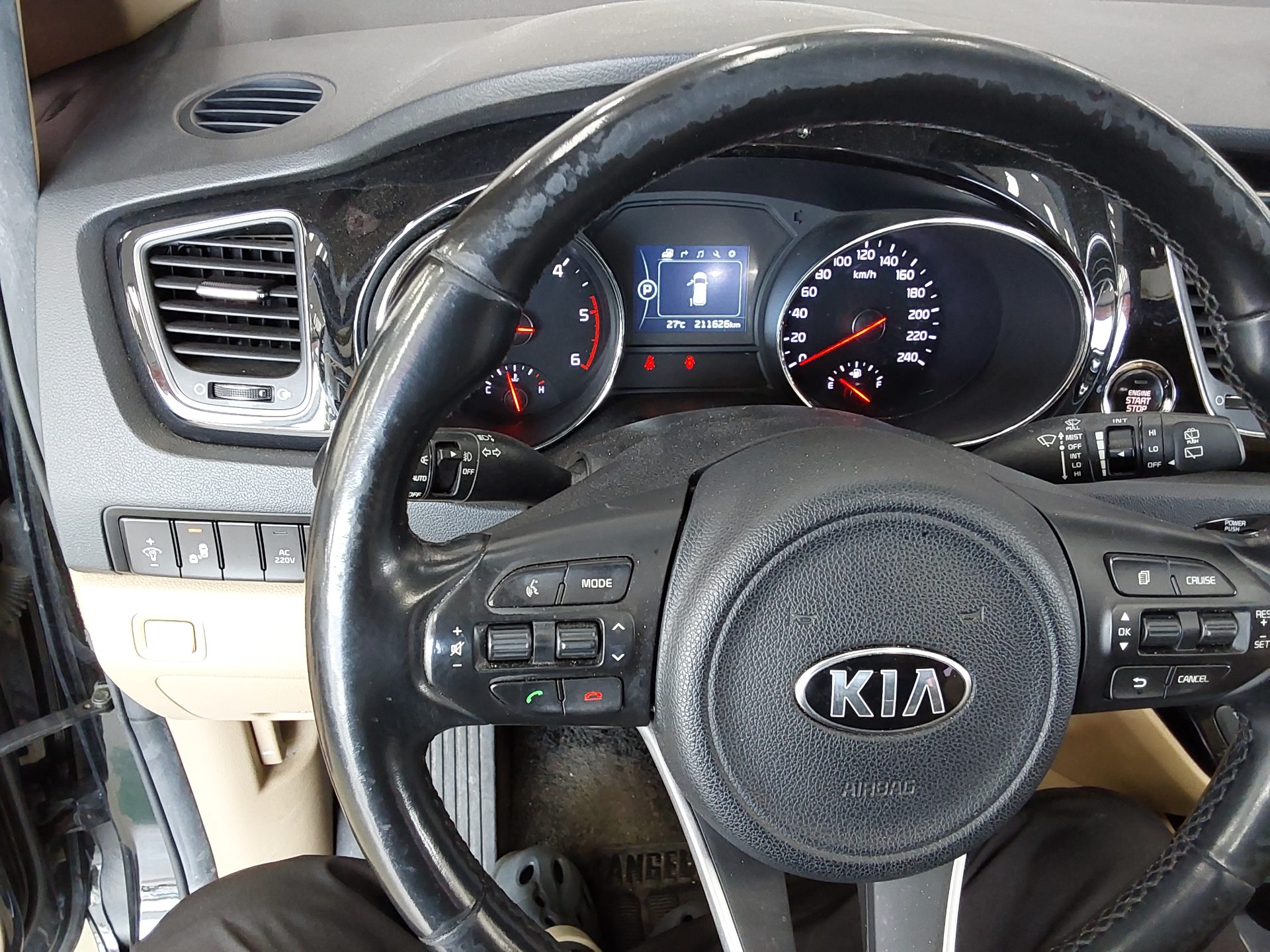 2018 - kia carnival