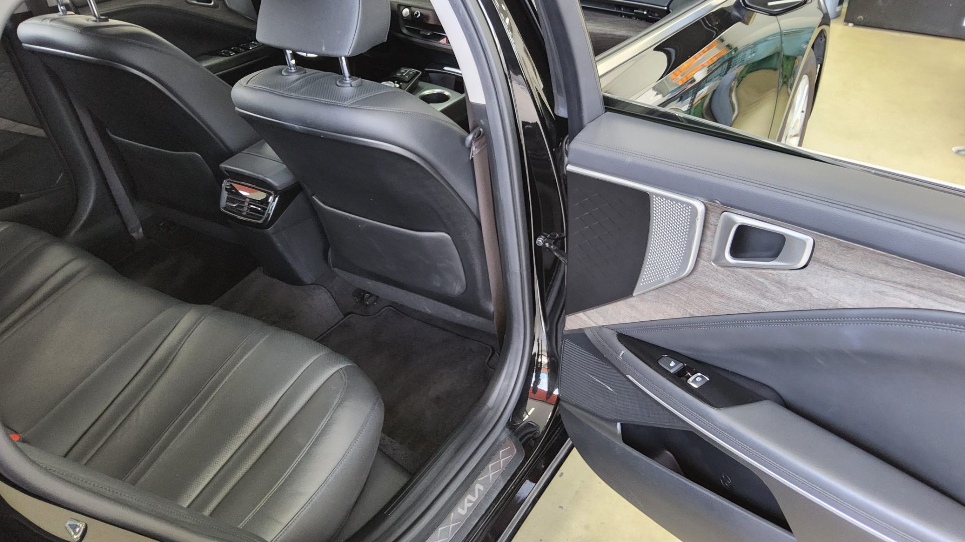 2024 - kia k8