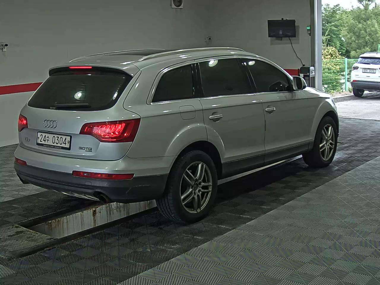 2011 - audi q7