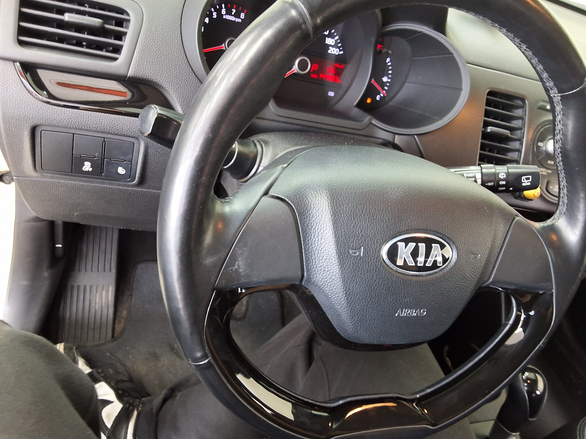 2014 - kia morning