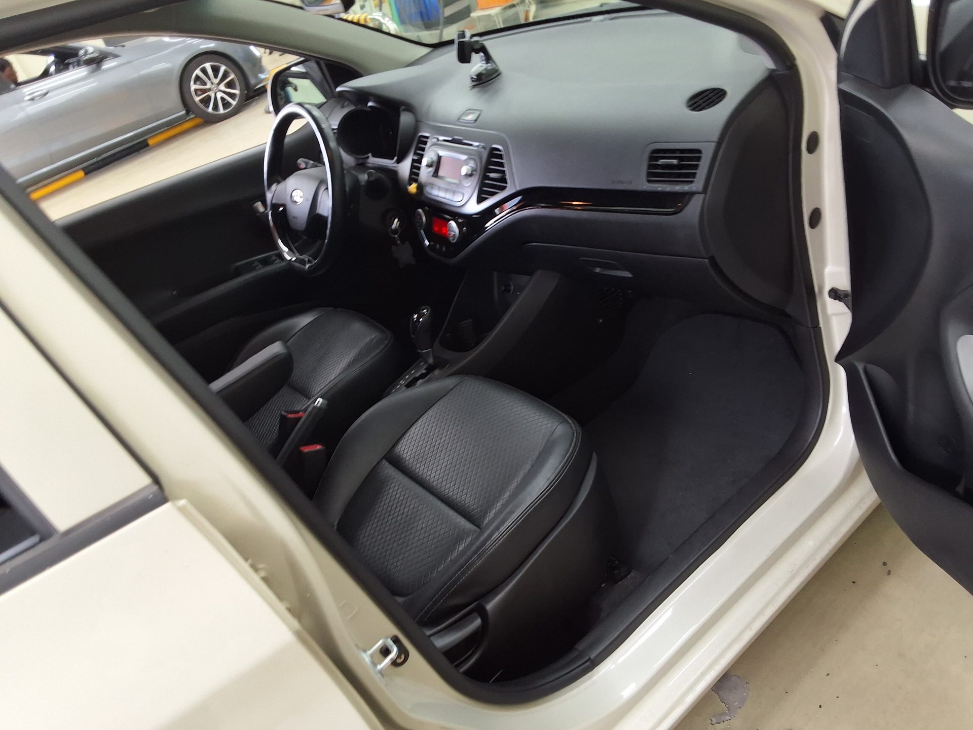 2014 - kia morning