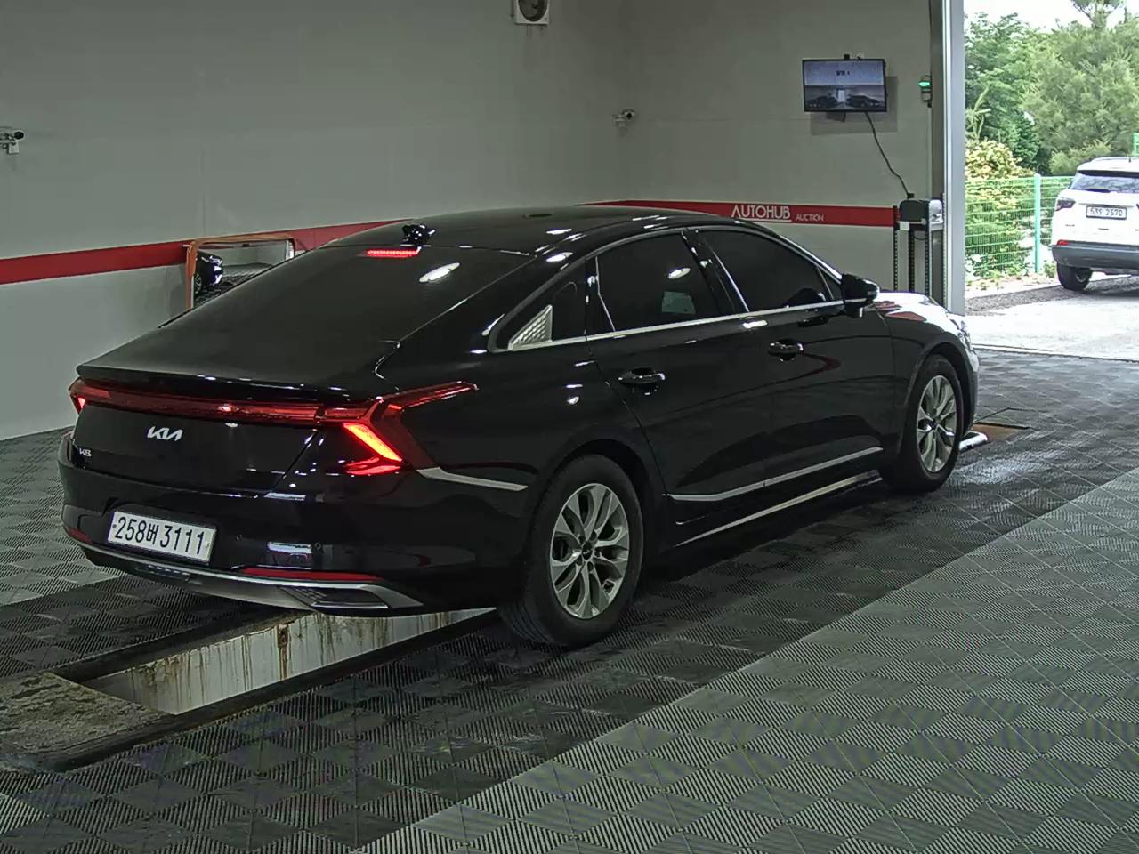 2024 - kia k8