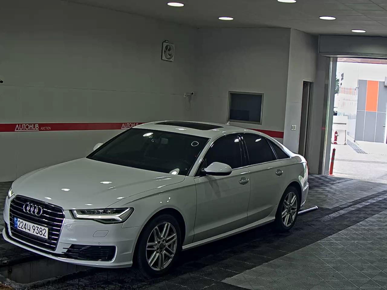 AUDI A6 (4TH GEN) 35 TDI COMFORT