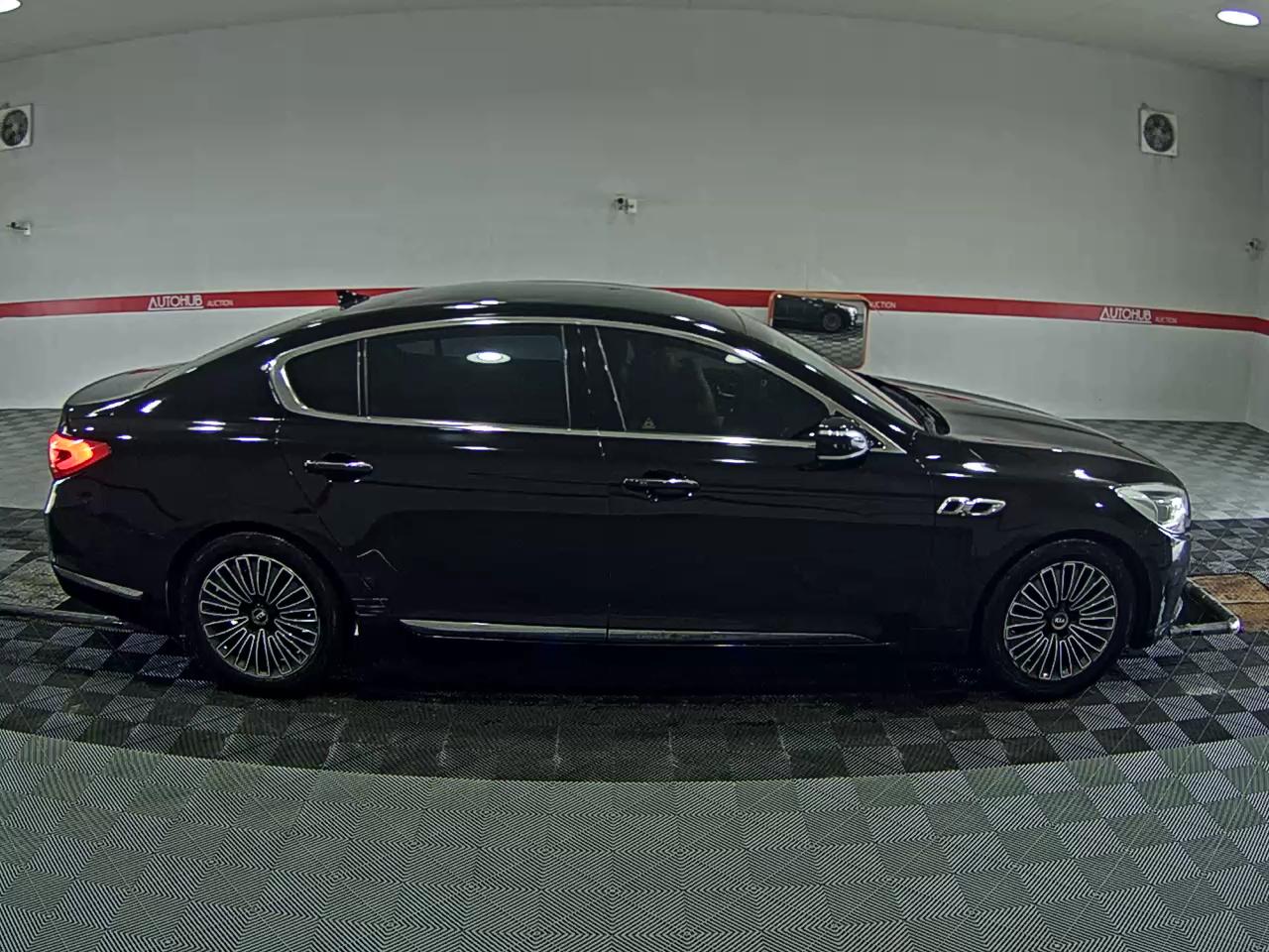 2013 - kia k9