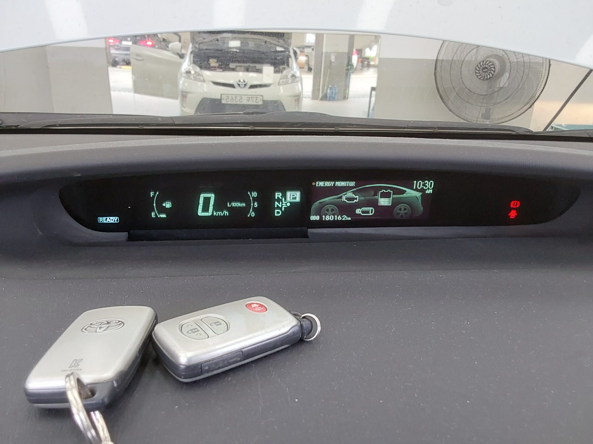 2014 - toyota prius