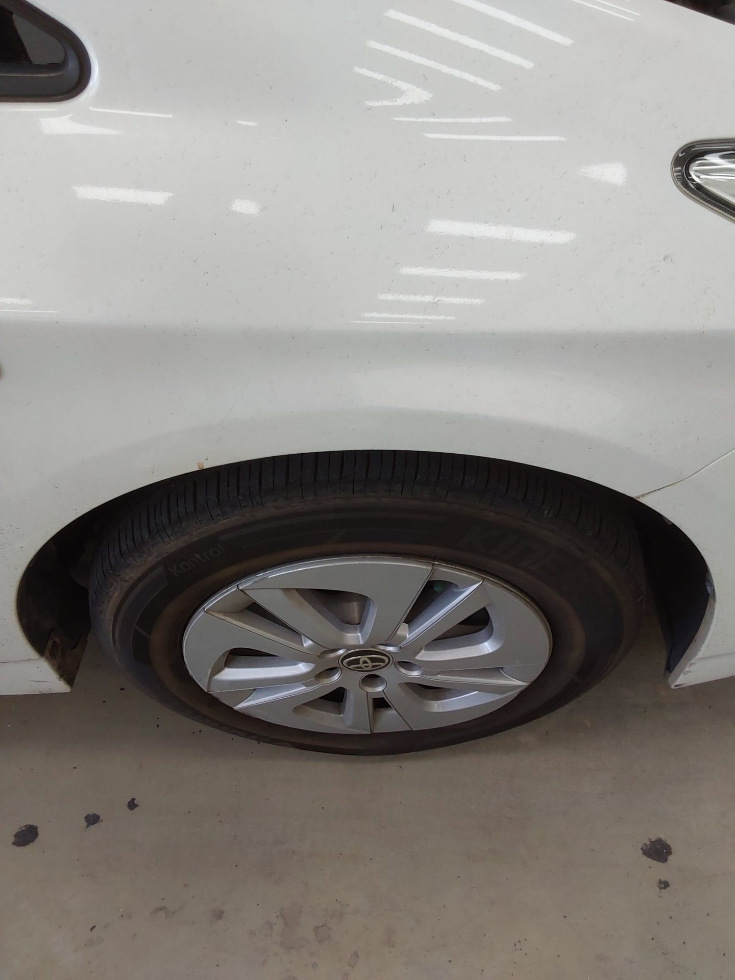 2014 - toyota prius