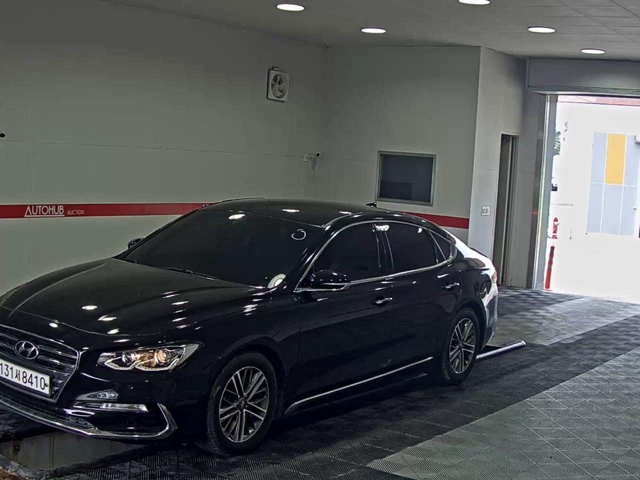 HYUNDAI GRANDEUR GDi