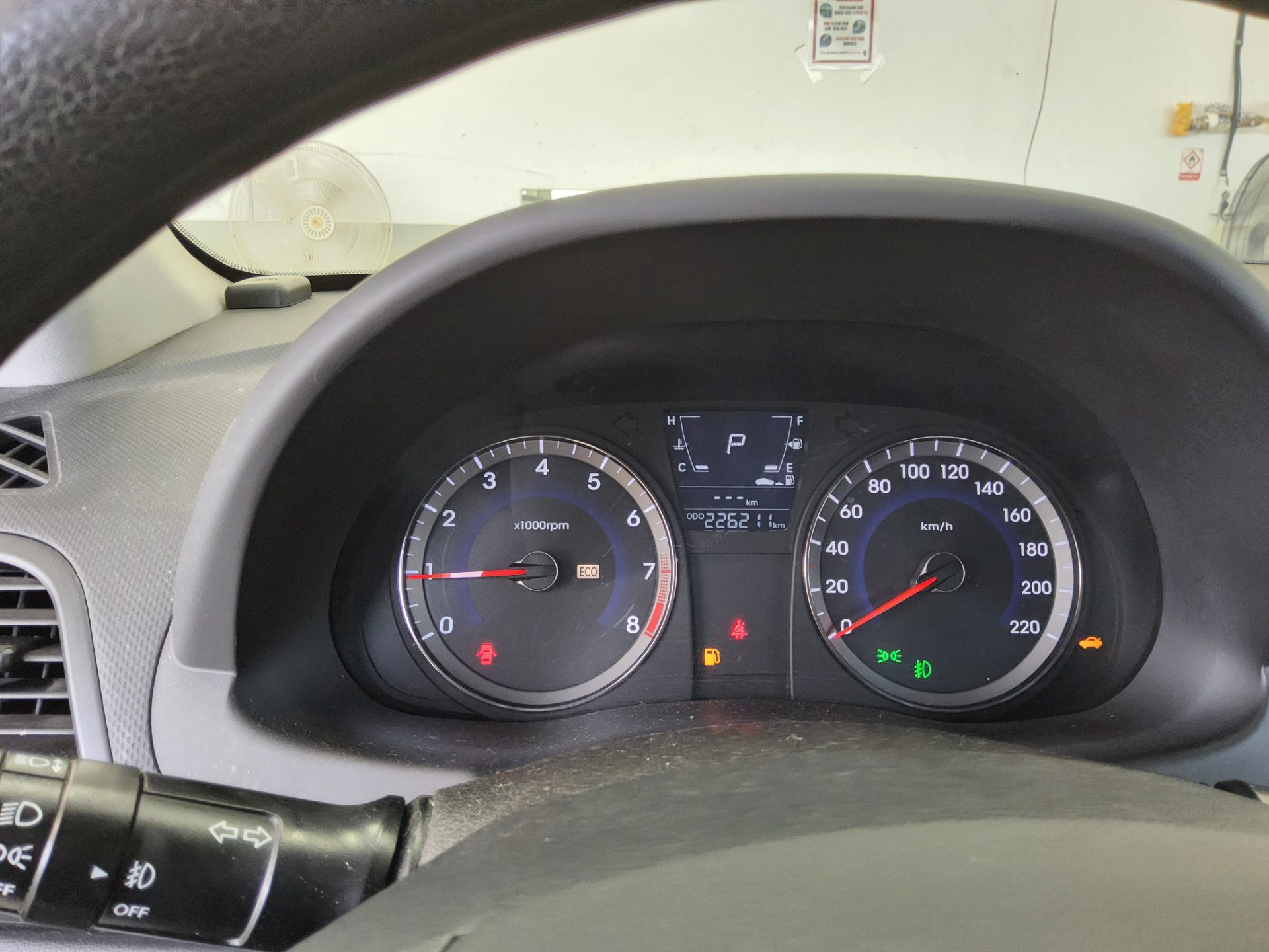 2011 - hyundai accent