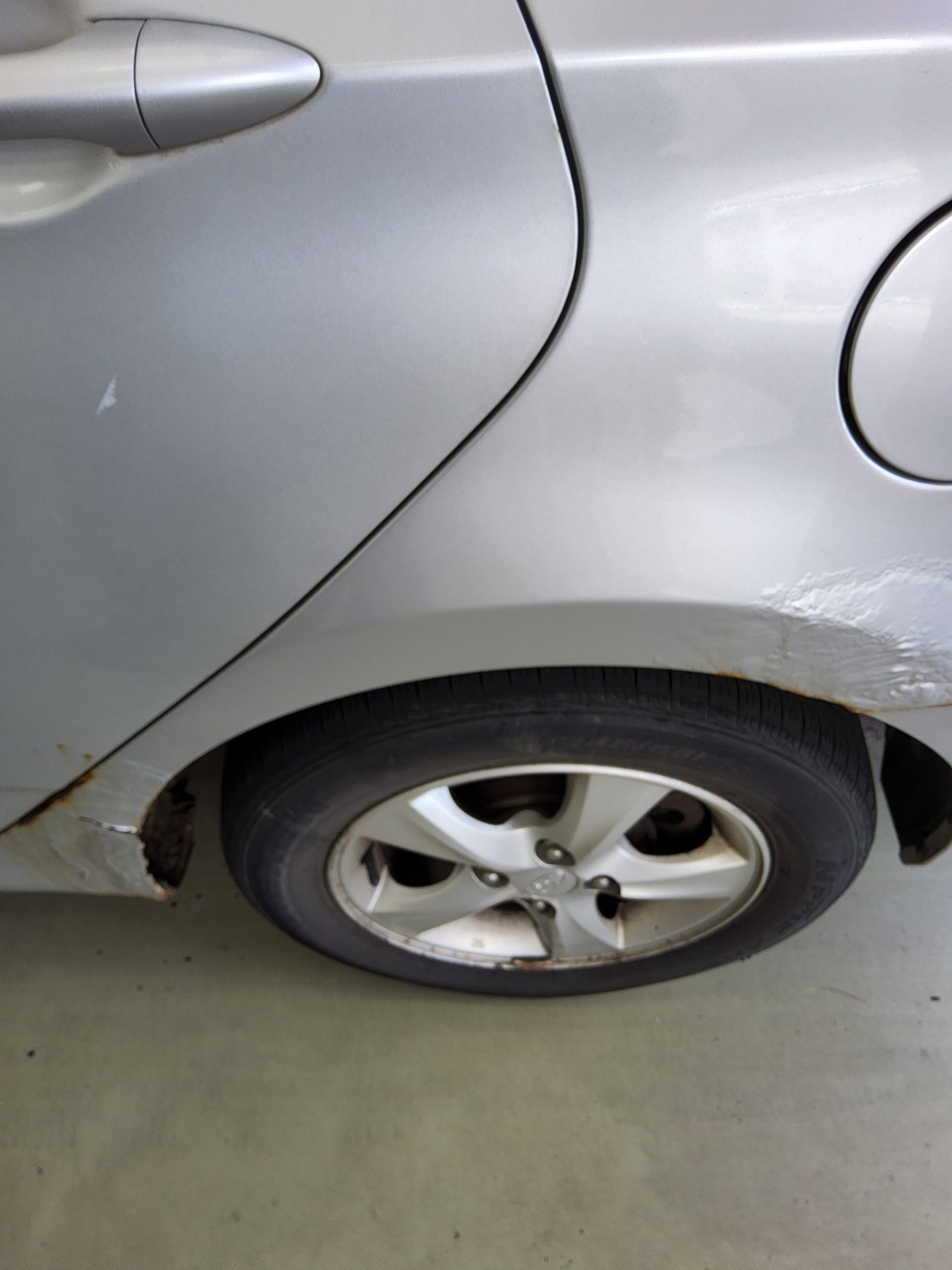 2011 - hyundai accent