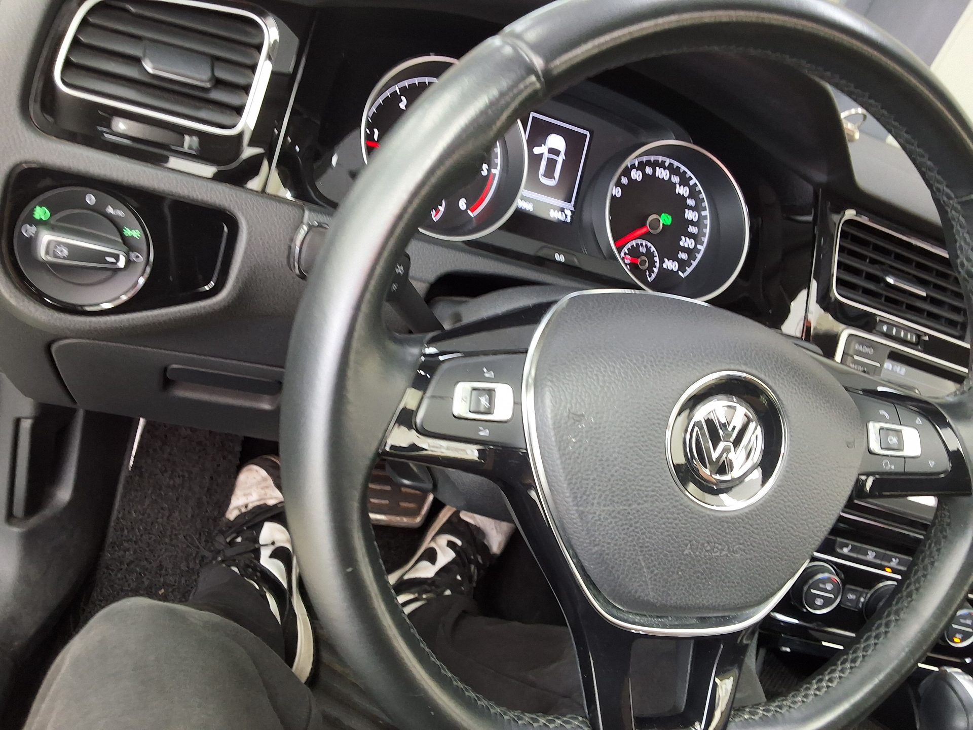 2015 - volkswagen golf