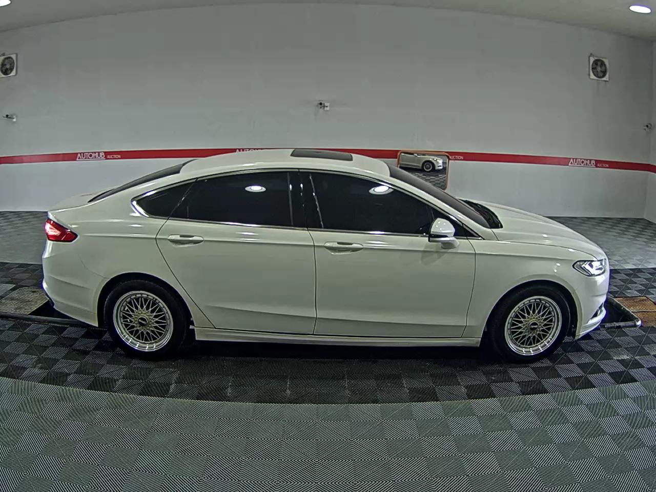 2015 - ford mondeo