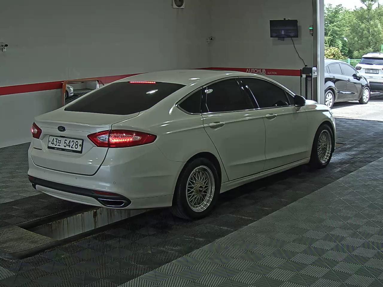 2015 - ford mondeo