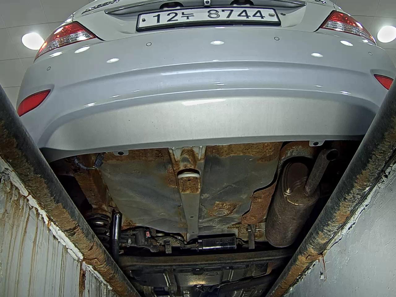 2011 - hyundai accent